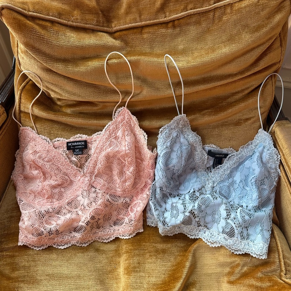 2 for $30 ✨ lace V Neck crop tops light pink and light blue ✨ size small NWOT